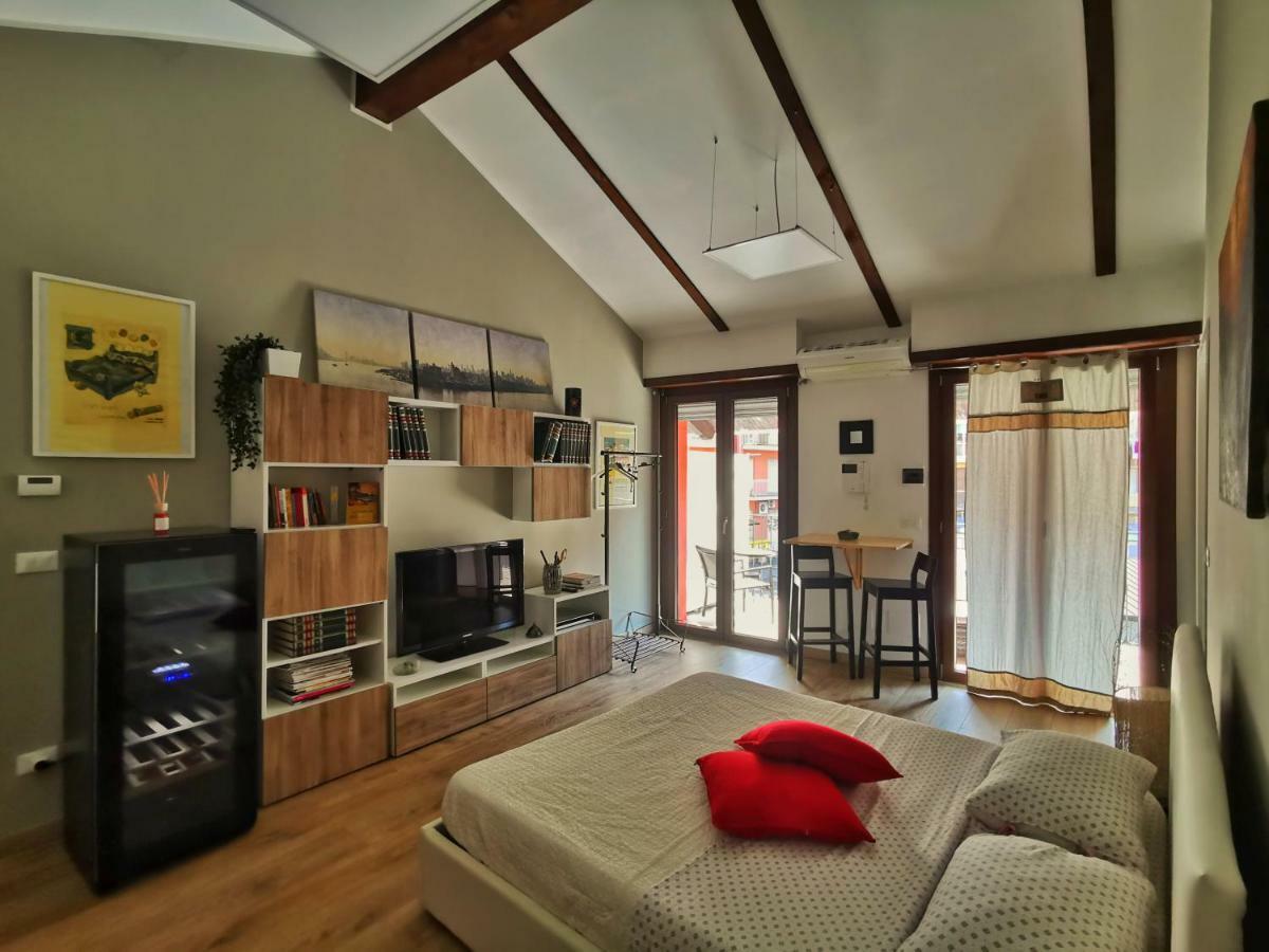 Regis B&B Appartamenti Centro Storico Chivasso Eksteriør billede
