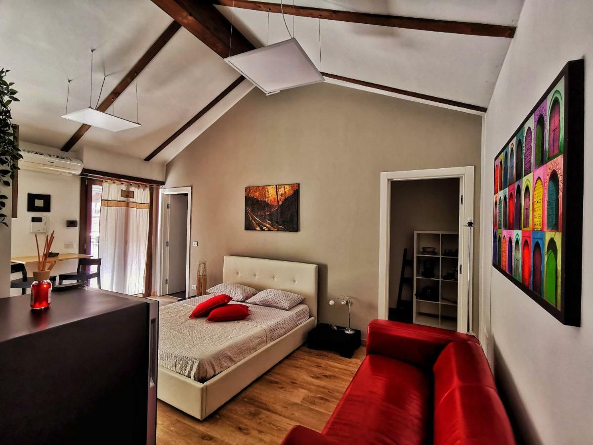 Regis B&B Appartamenti Centro Storico Chivasso Eksteriør billede